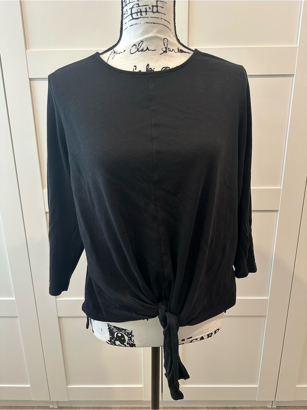 J.Jill Black Tie-Front Women's Top size Large. Front tie.